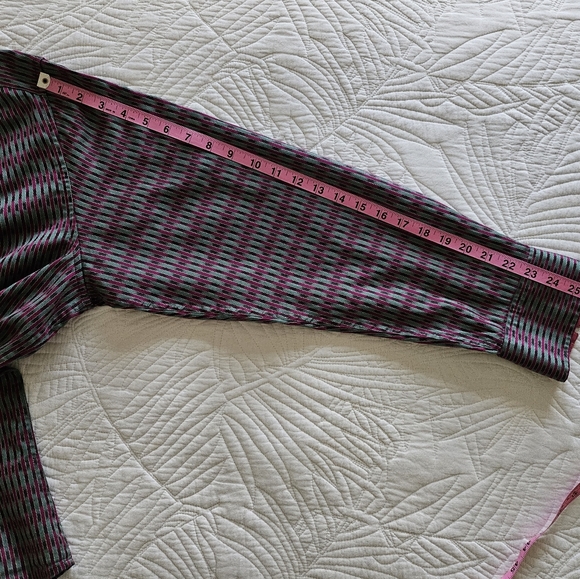 Robert Graham Button Up Shirt - Picture 11 of 11